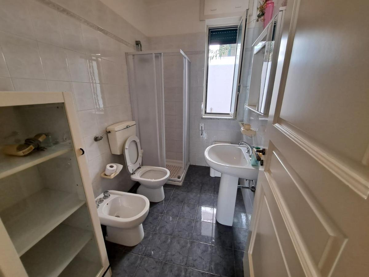 Casa Vittorio A 100M Dalla Sabbia Lido Marini Eksteriør billede